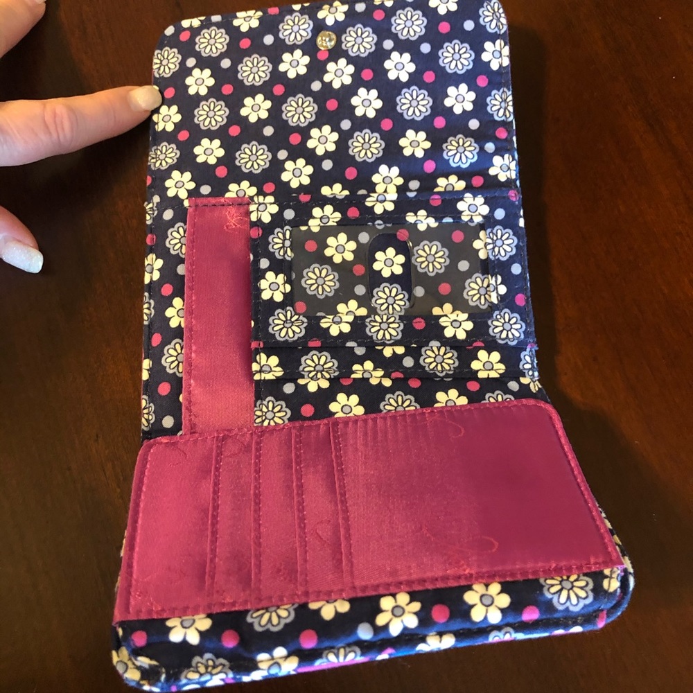 BOYSENBERRY VERA BRADLEY TRIFOLD WALLET NWOT - Picture 7 of 8